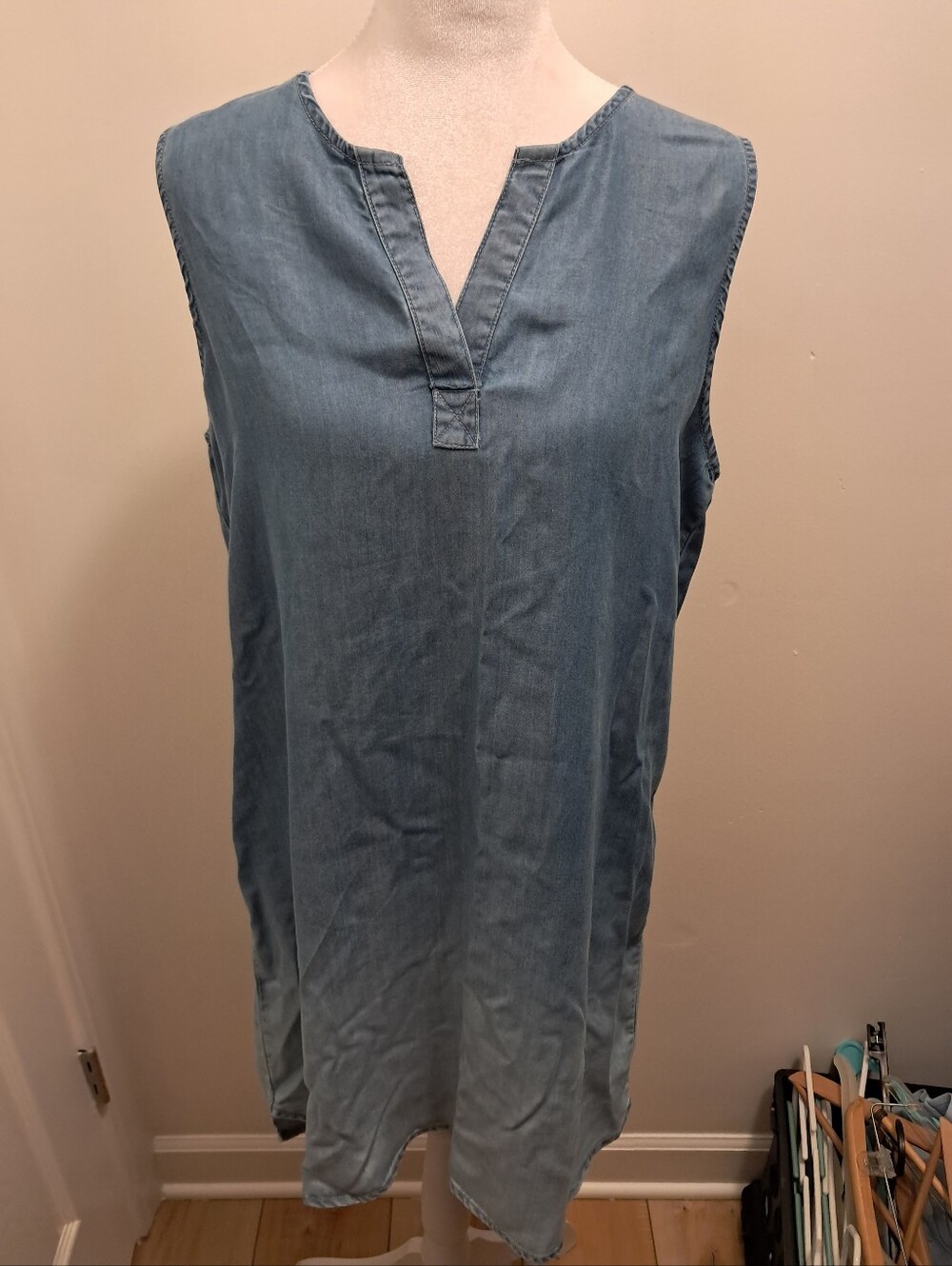 NWT Beachlunchlounge Dress Women's Medium M Chambray Shift Dress Lyocell Coastal